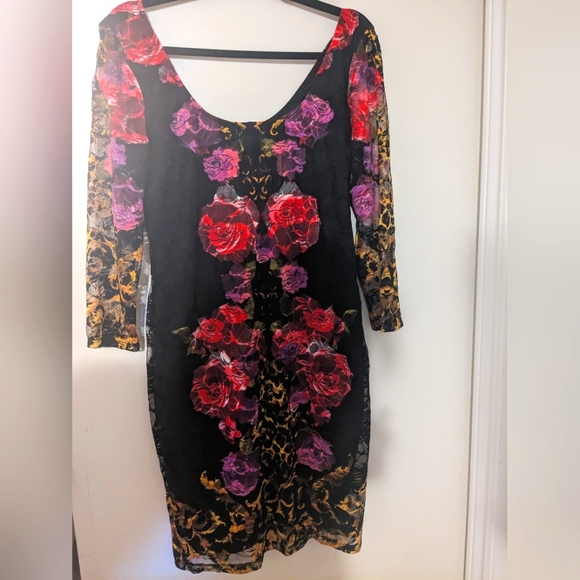 Floral Lace Dress - Picture 3 of 3